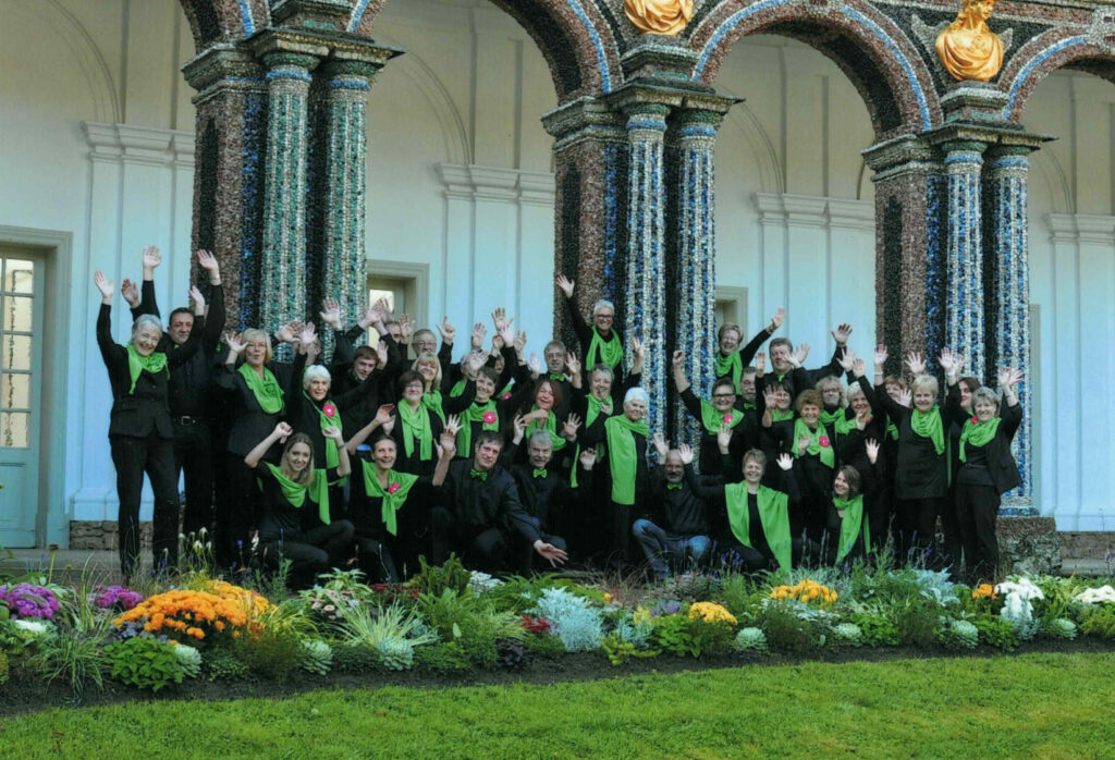 MainChor Gruppenfoto grün 2